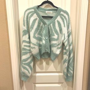 NWOT American Threads Cropped Cardigan. Fuzzy green animal print on white.